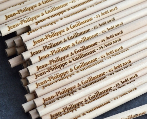crayon de bois personnalisé cadeau invité mariage